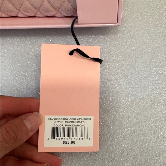 Juicy Couture Pink Quilted Wallet - Picture 2 of 4